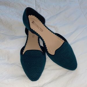 Restricted flats - Band new